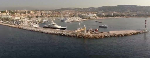 Luxe, fêtes et DJ : un été de folie à Cannes