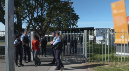 Collèges sous tension:des couteaux dans les cartables