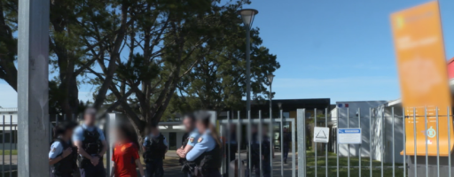Collèges sous tension:des couteaux dans les cartables